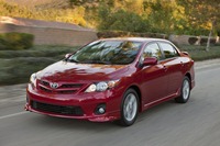 2013-Toyota-Corolla-